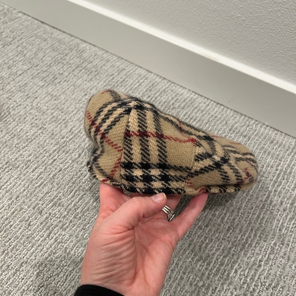 Burberry Newsboy Cap - Picture 1 of 3